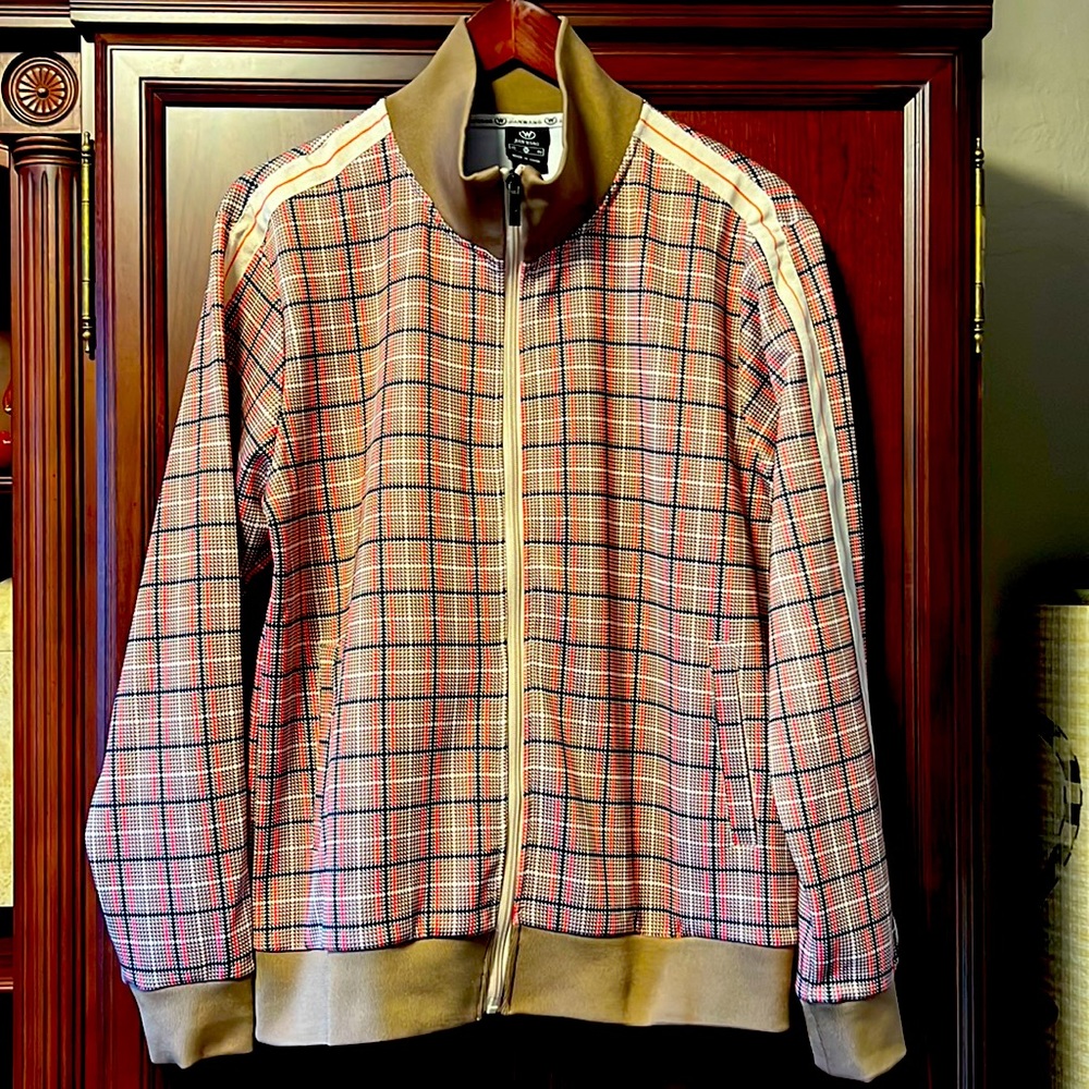 Like New Jian Wang Throwback Vintage styled Multicolored Warm Up /Jogging Suit!